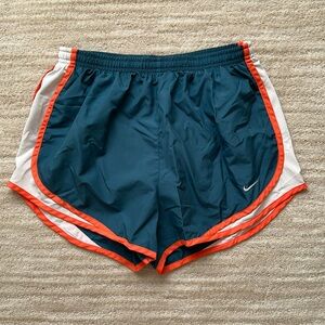 Nike Women's 3'' Dri-Fit Tempo Core Running Shorts Green Orange Size Medium